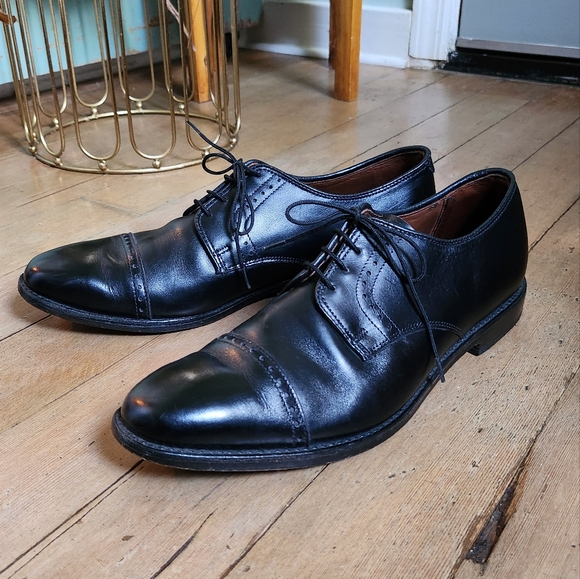 Black Allen Edmonds Clifton Dress Shoes - Picture 1 of 10